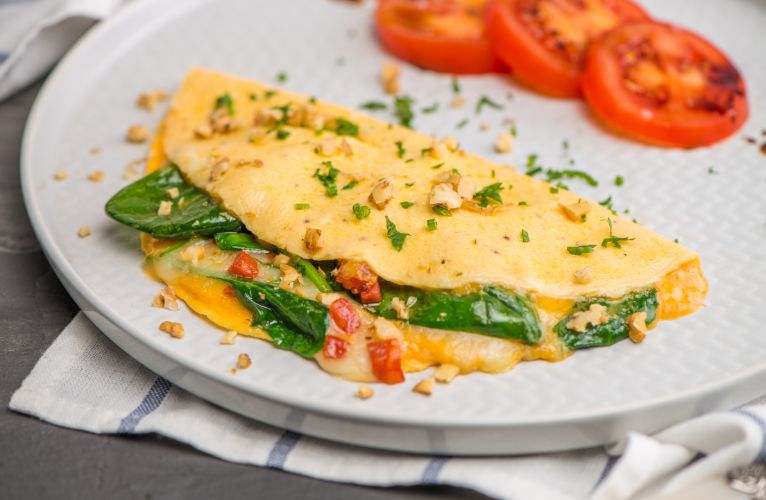 Try This Easy Egg and Spinach Omelette Recipe for Breakfast